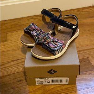 Galley Navy/Plaid Sperry sandals